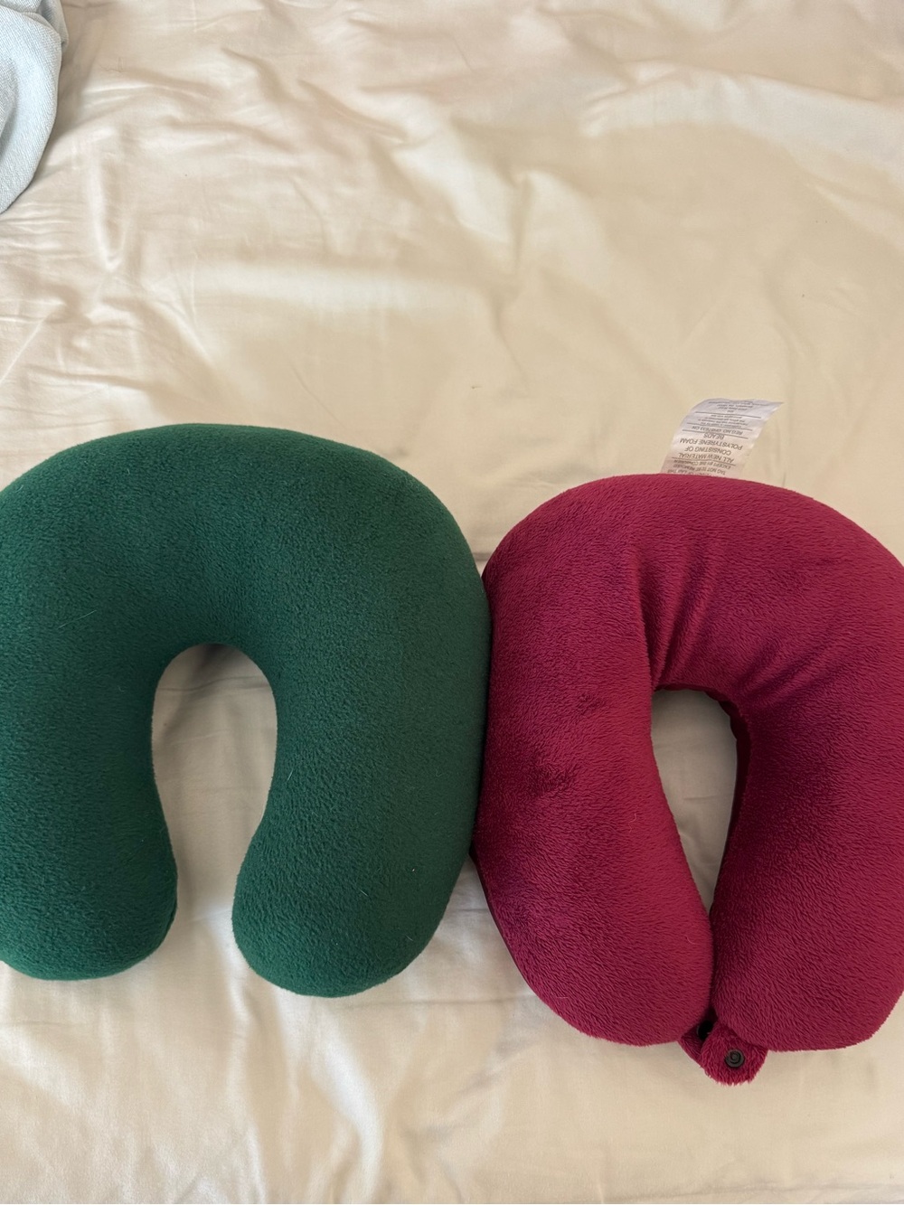 Bundle of 2 Travel Neck Pillows Green Fleece Maroon Microbead